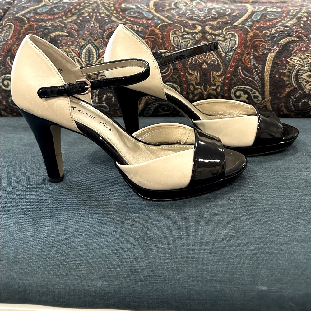 Super cute Anne Klein heels size 9